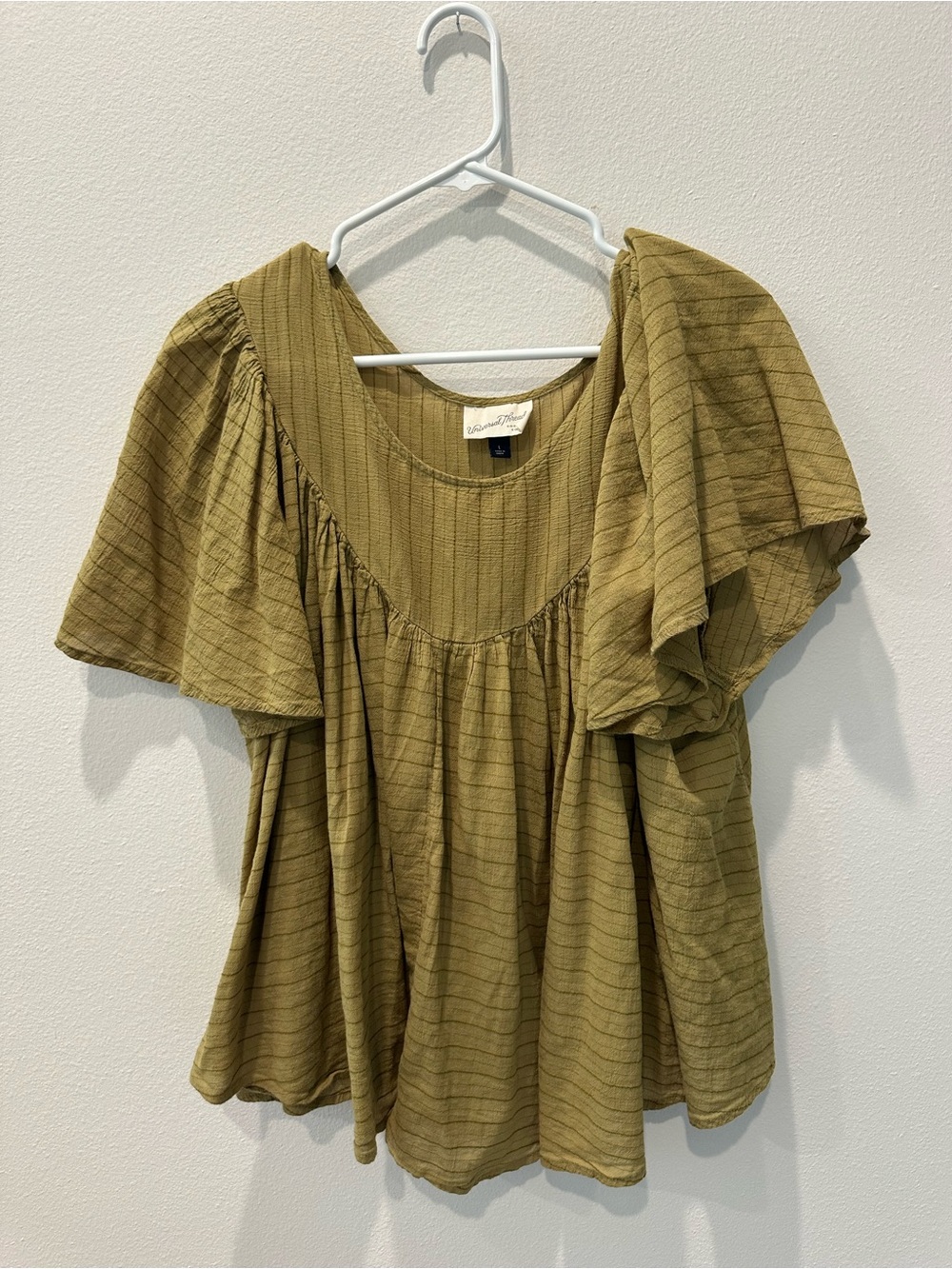 Universal Thread Tunic Top in Olive
